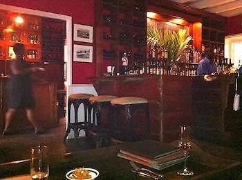 The Landing Hotel Dunmore Town